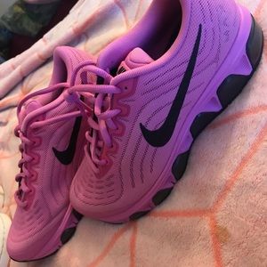 Nike Tailwind 6 Size 6.5